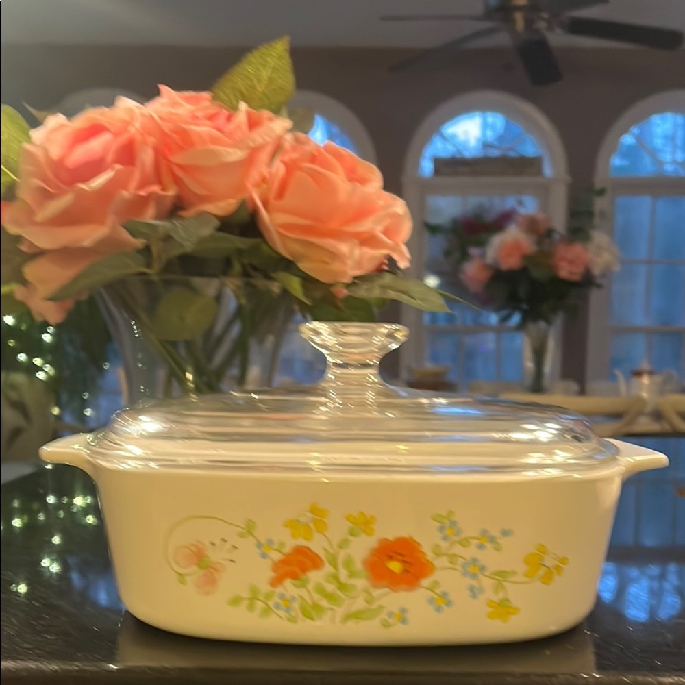 "Wildflower" - 2L / 2Qt with Glass Lid by Corning (A-2-B)